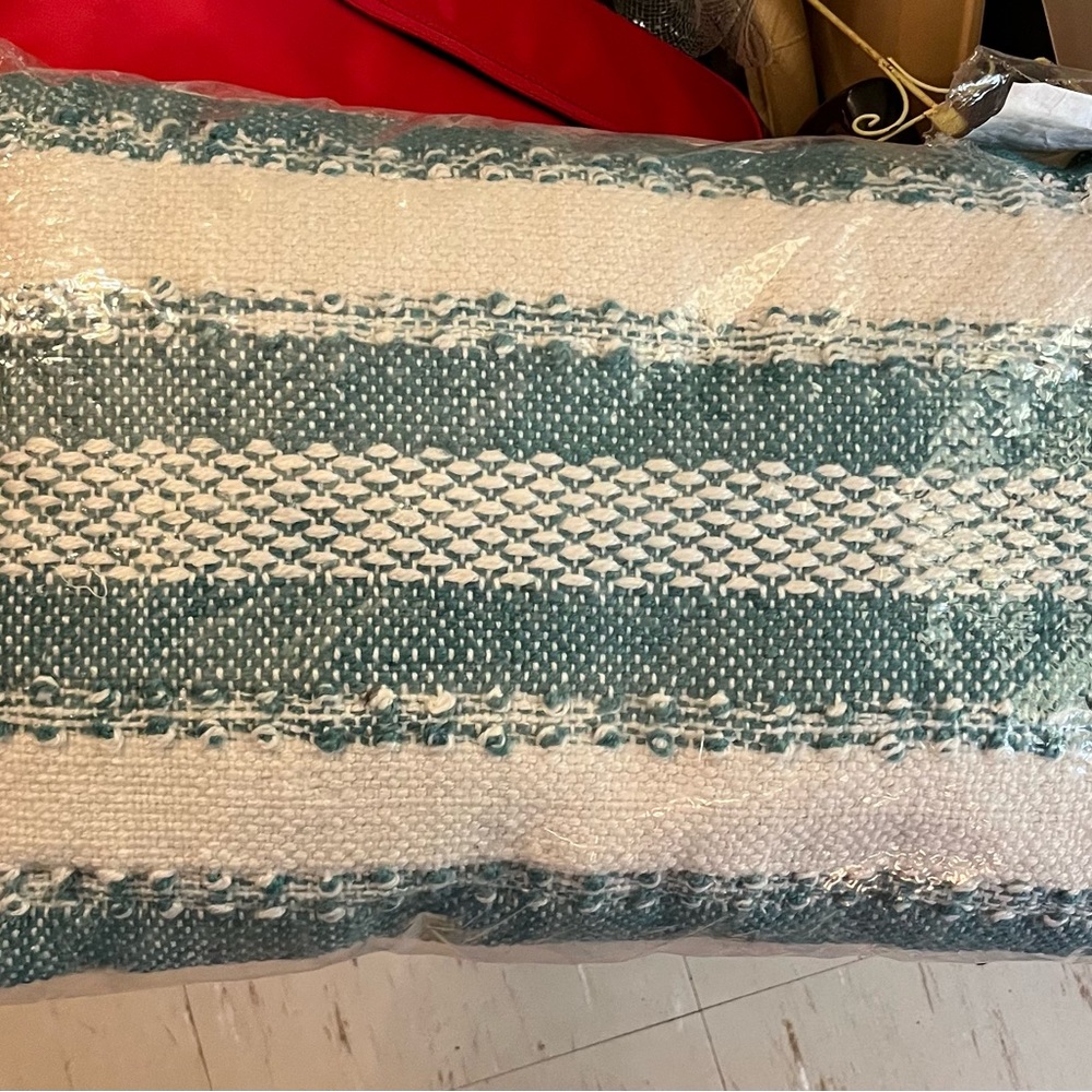 Mina Victory lumbar pillow